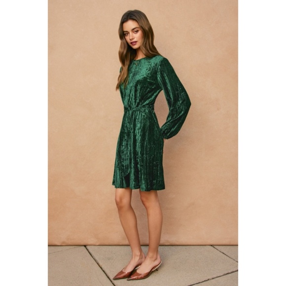 Emerald Velvet High Scoop Neck Sash Belt Cocktail Holiday Party Dress - Picture 4 of 6